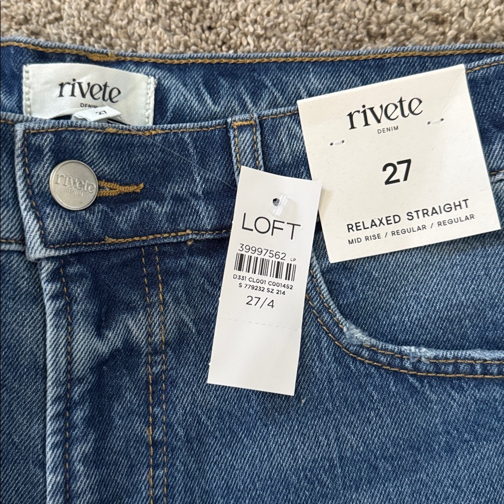 rivete Relaxed Straight Mid Rise Regular Jeans Size 27 Never Worn